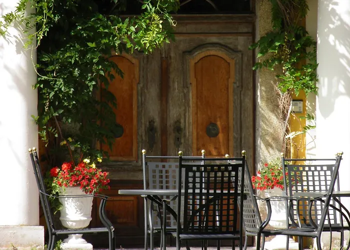 Fledermausschloss מלון